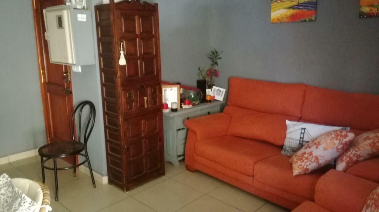 Comoda Habitacion 圣维森特德尔拉斯佩奇 外观 照片